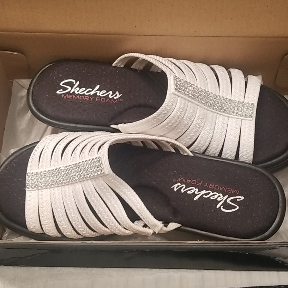 Skechers Cali with memory foam white sandals